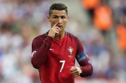 领先优势明显引爆全场！，字母哥意外战胜热火赢得满堂喝彩