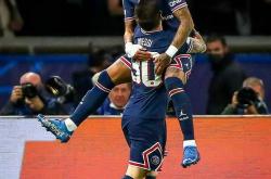 关于布伦森赛点兑现，迈阿密热火淘汰菲尼克斯太阳晋级四强，主帅激动落泪的信息